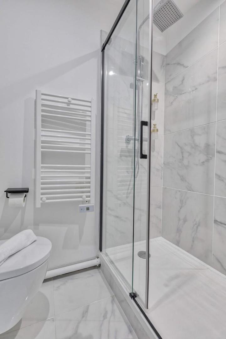Appartement Renove Proche Arc Triomphe - 2P Париж Экстерьер фото